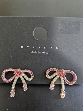 FREE with min $30 Purchase Pink Bow Pearl Earrings